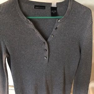 Juniors grey sweater